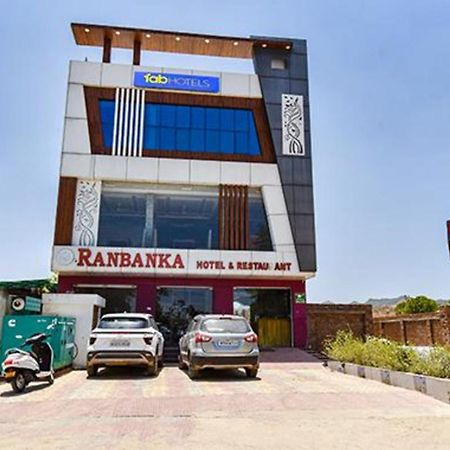 Fabhotel Ranbanka Удайпур Екстериор снимка