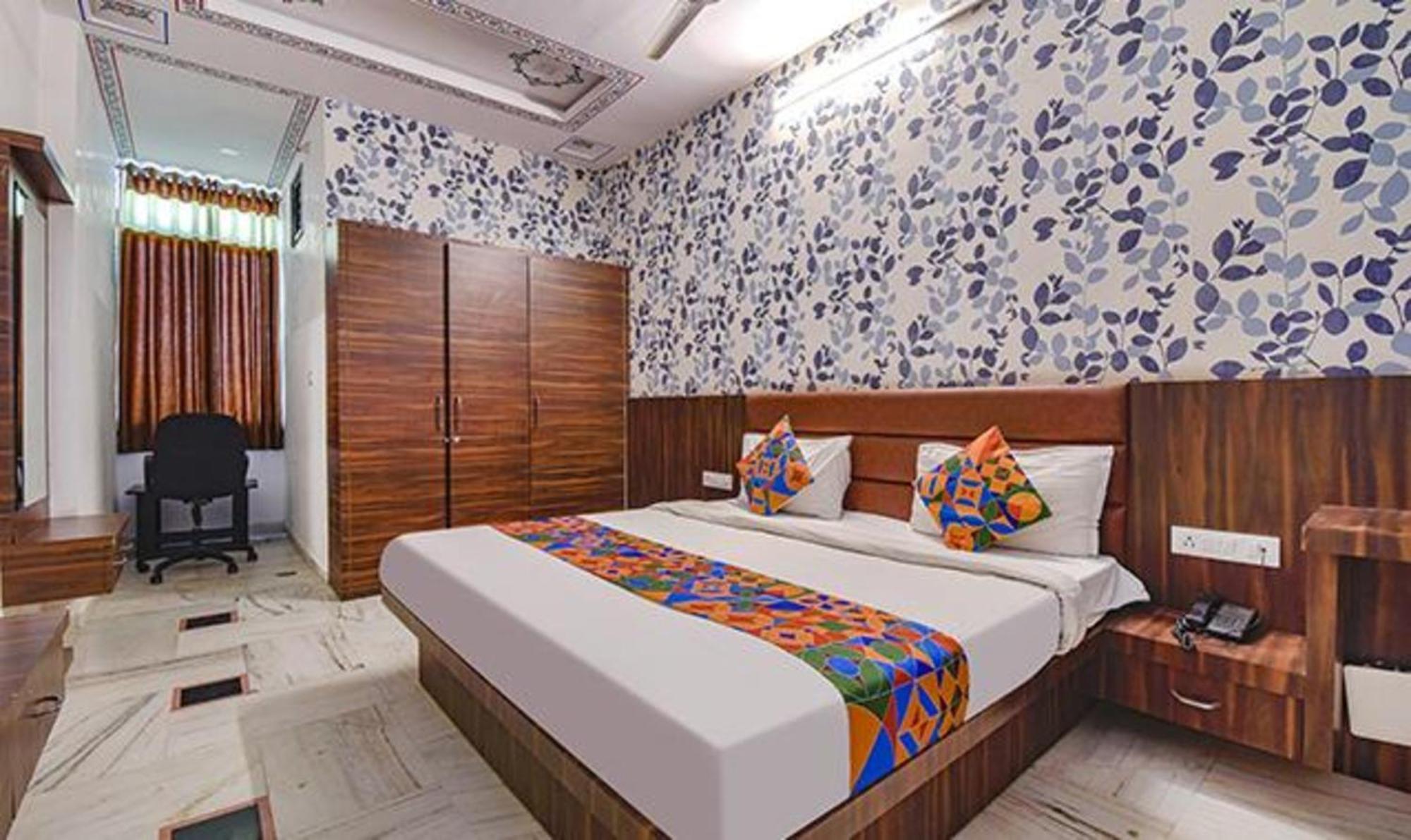 Fabhotel Ranbanka Удайпур Екстериор снимка
