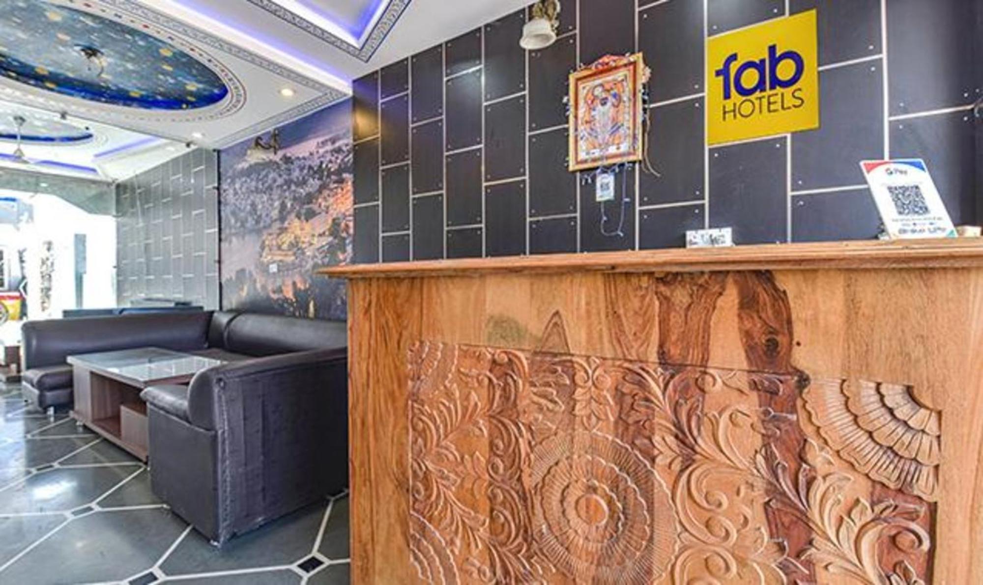 Fabhotel Ranbanka Удайпур Екстериор снимка